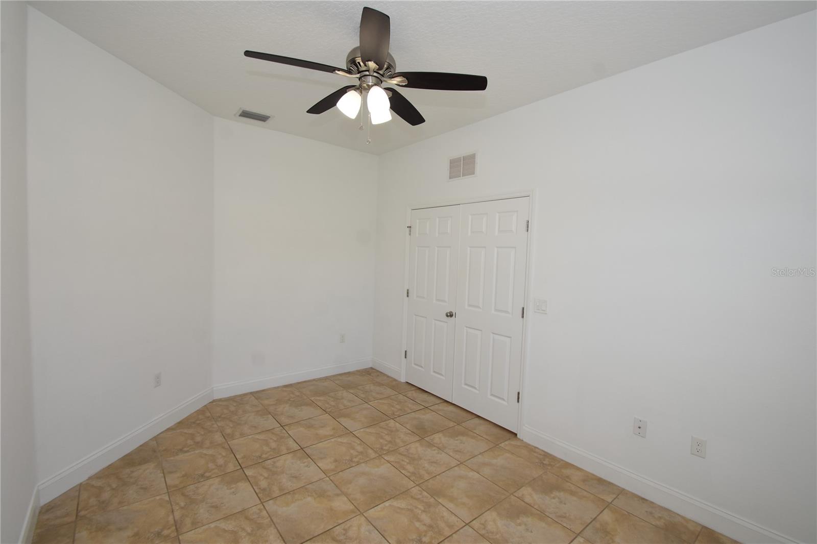 11 BURNING EMBER LN, PALM COAST, FL, 32137