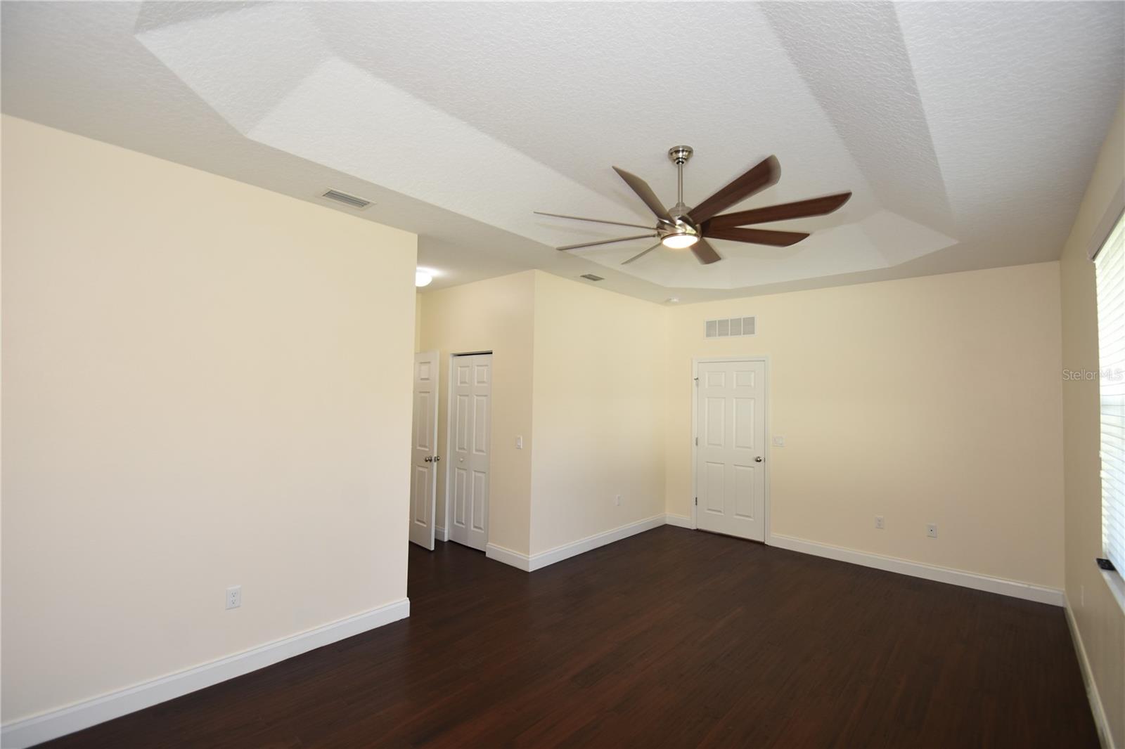 11 BURNING EMBER LN, PALM COAST, FL, 32137