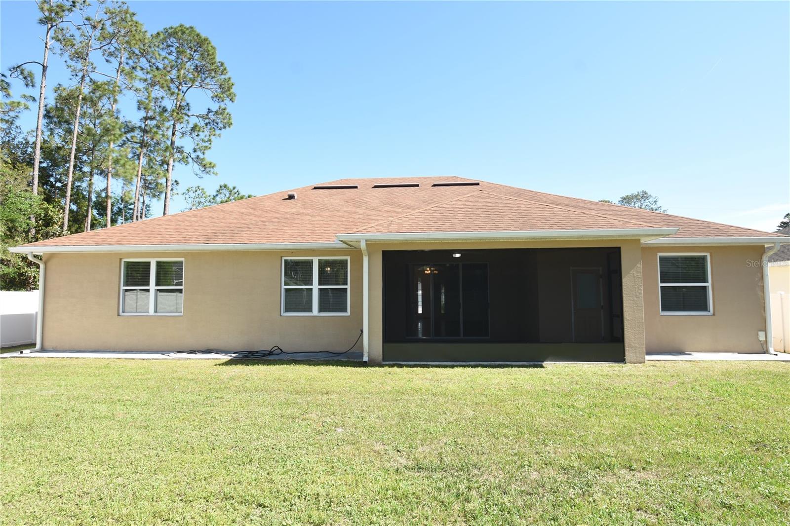 11 BURNING EMBER LN, PALM COAST, FL, 32137