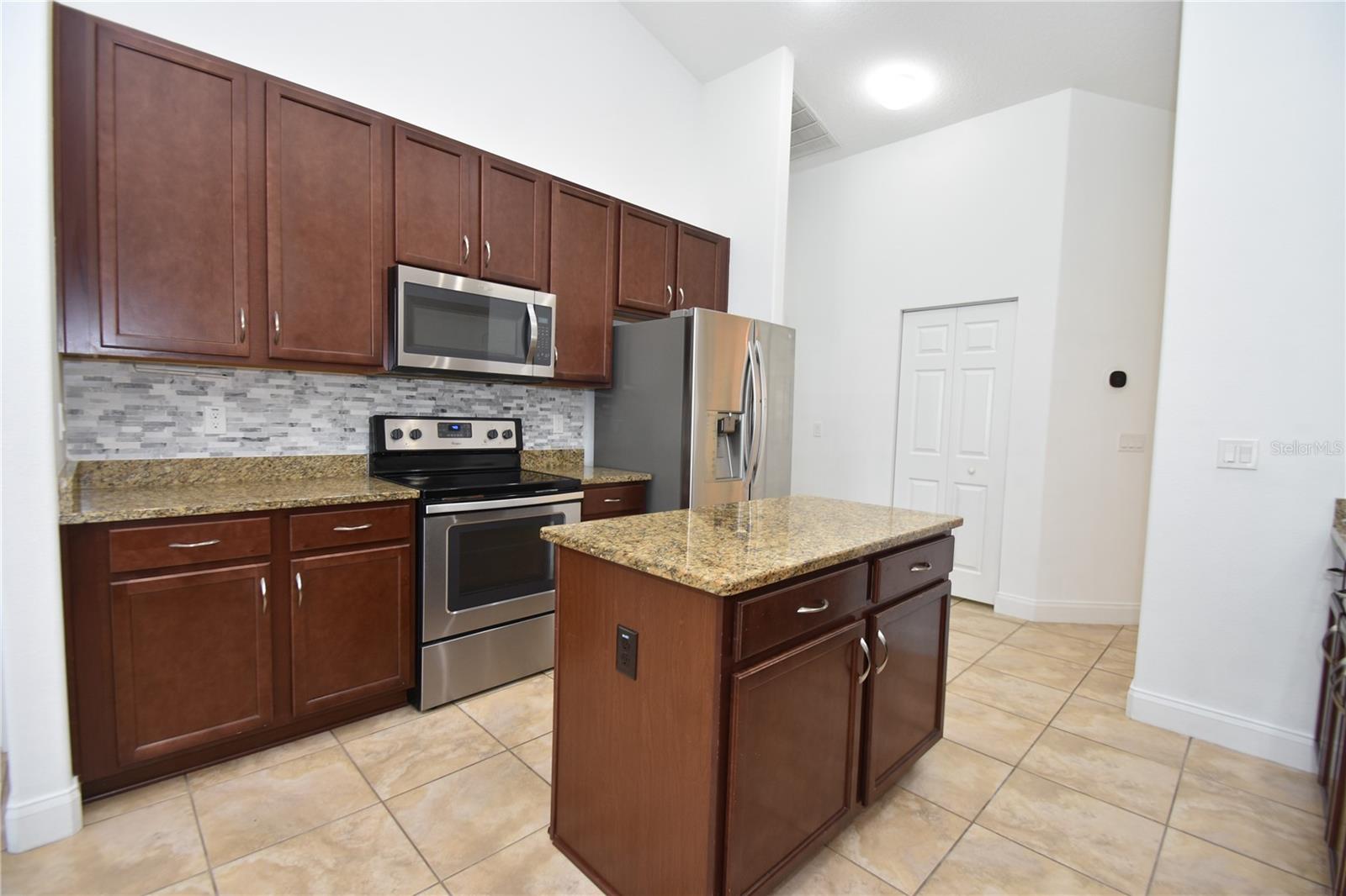 11 BURNING EMBER LN, PALM COAST, FL, 32137