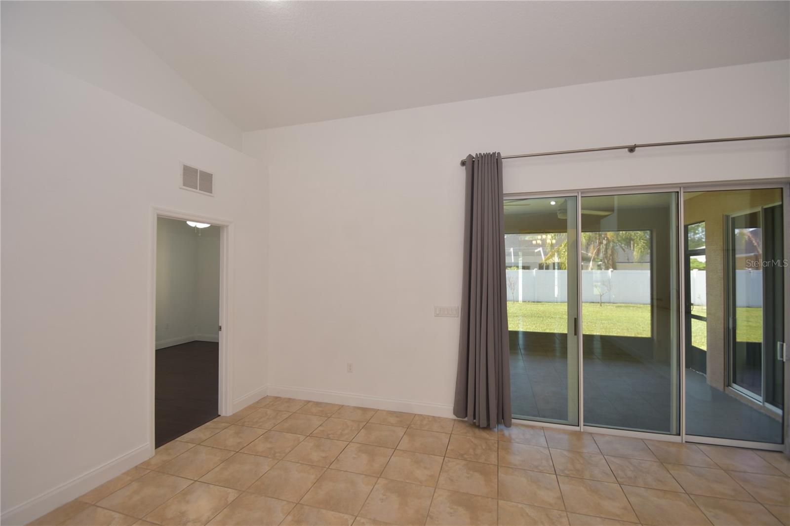 11 BURNING EMBER LN, PALM COAST, FL, 32137