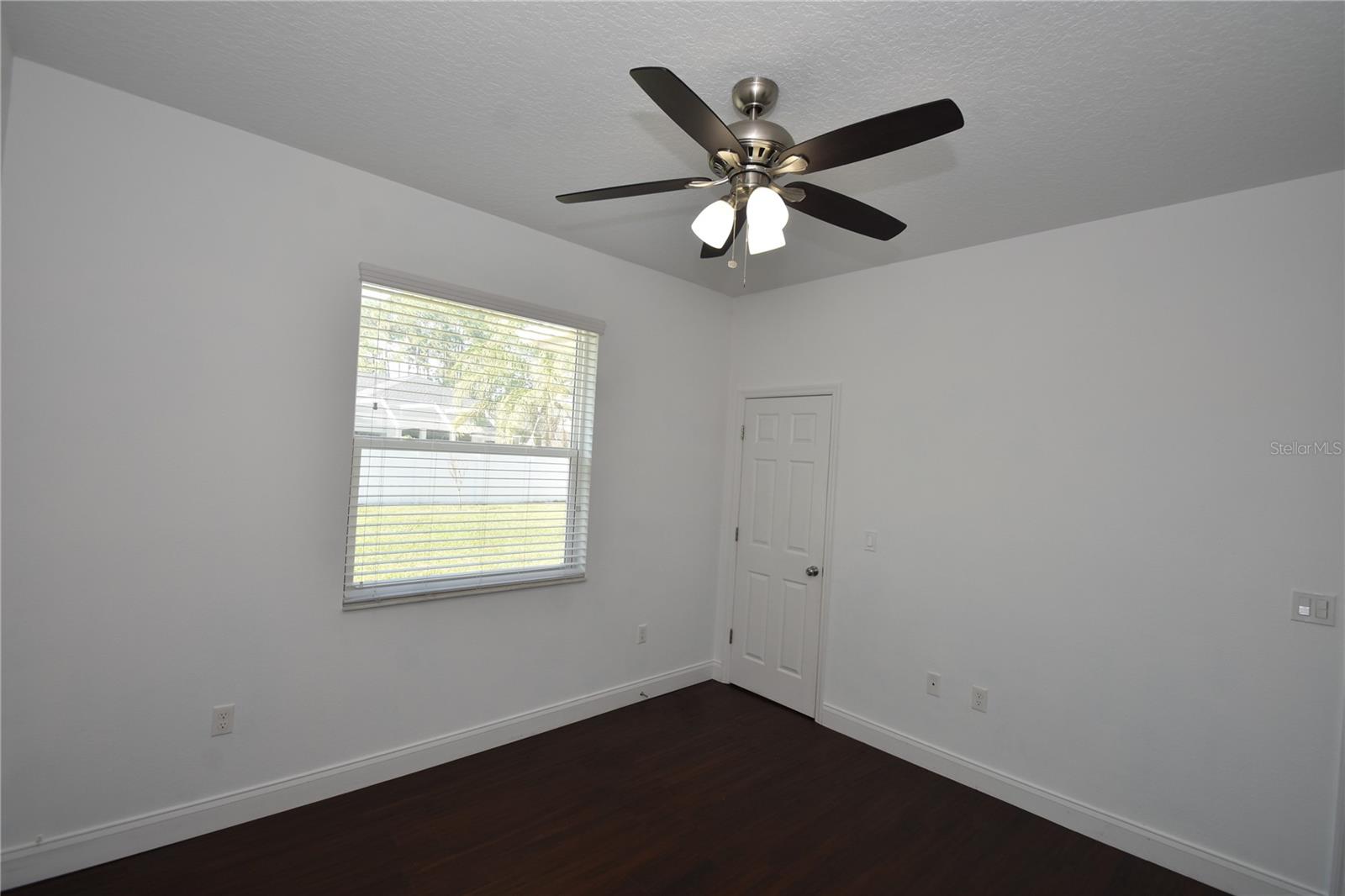 11 BURNING EMBER LN, PALM COAST, FL, 32137