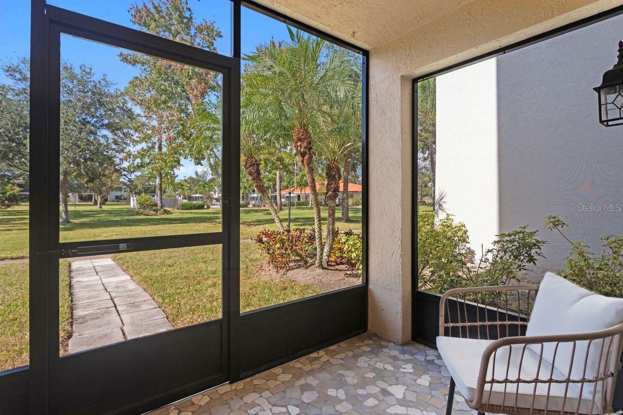 4910 BAY ST NE #111, ST PETERSBURG, FL, 33703