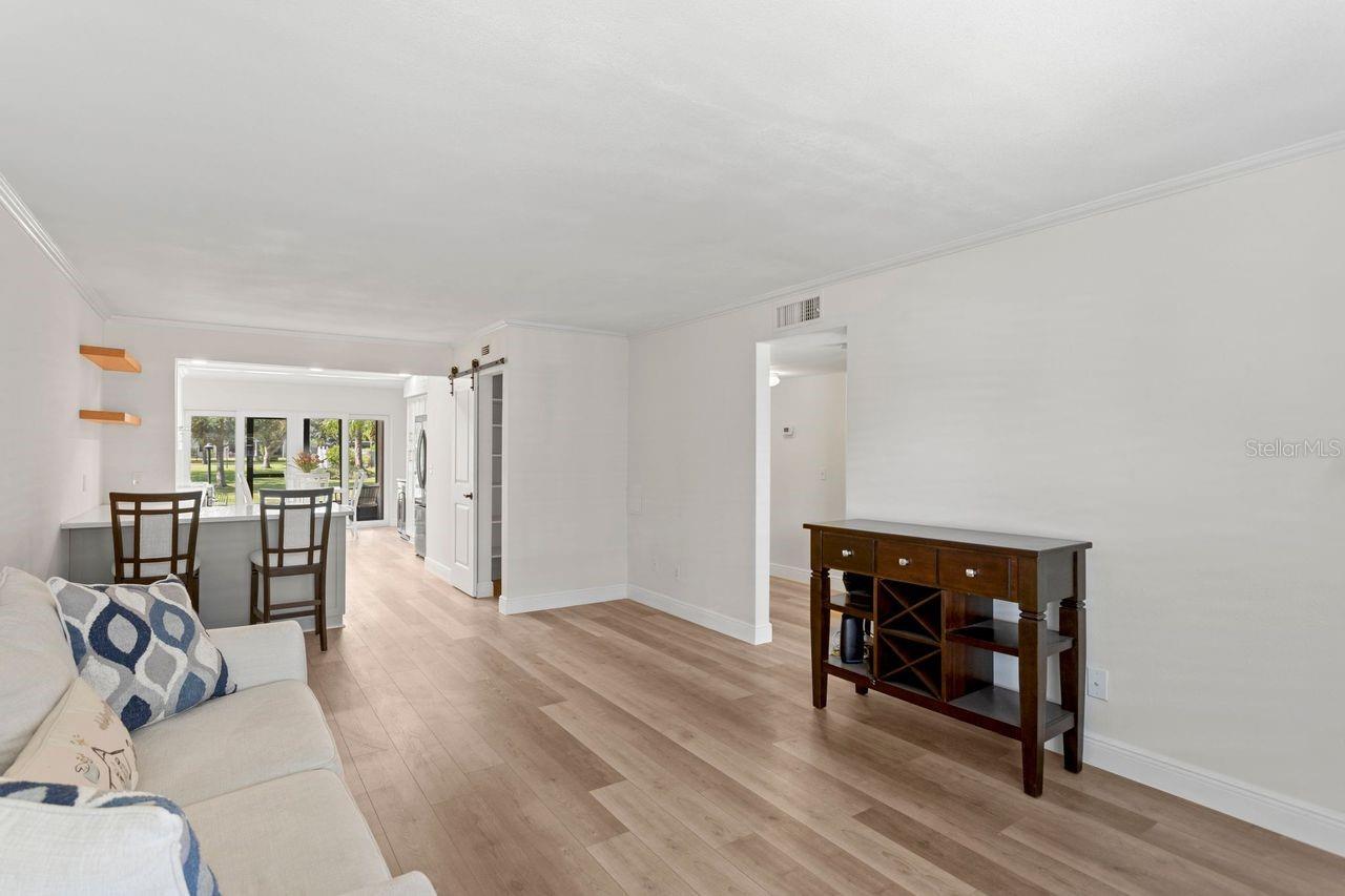 4910 BAY ST NE #111, ST PETERSBURG, FL, 33703