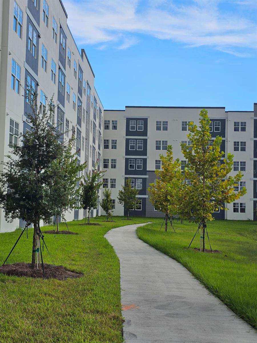 5587 MILLENIA PARK BLVD #402, ORLANDO, FL, 32839