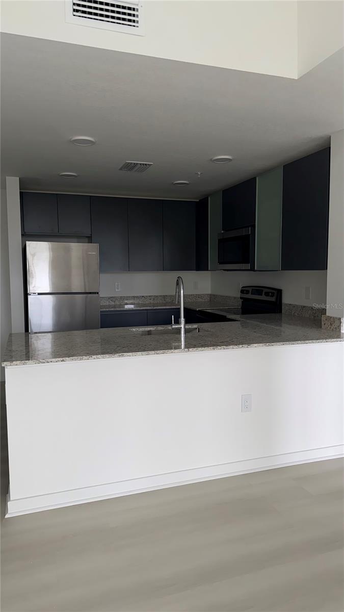 5587 MILLENIA PARK BLVD #402, ORLANDO, FL, 32839