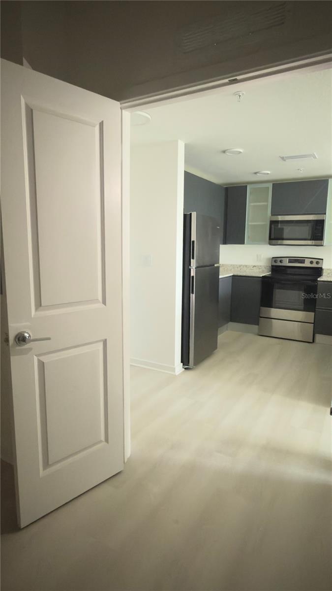 5587 MILLENIA PARK BLVD #402, ORLANDO, FL, 32839