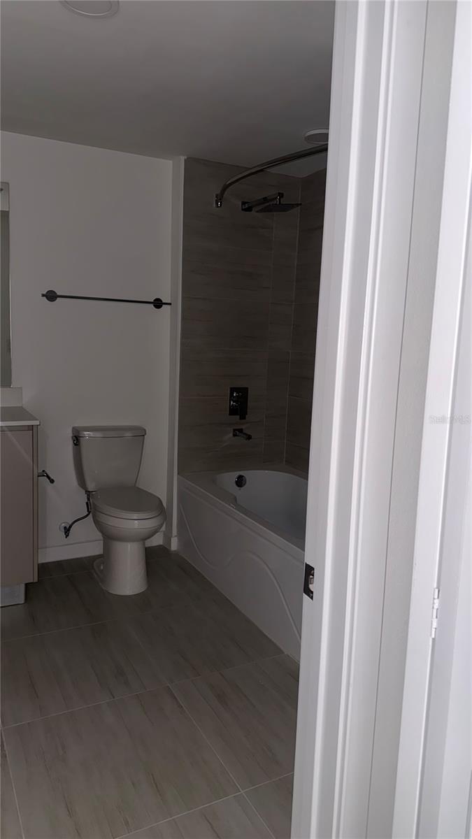 5587 MILLENIA PARK BLVD #402, ORLANDO, FL, 32839