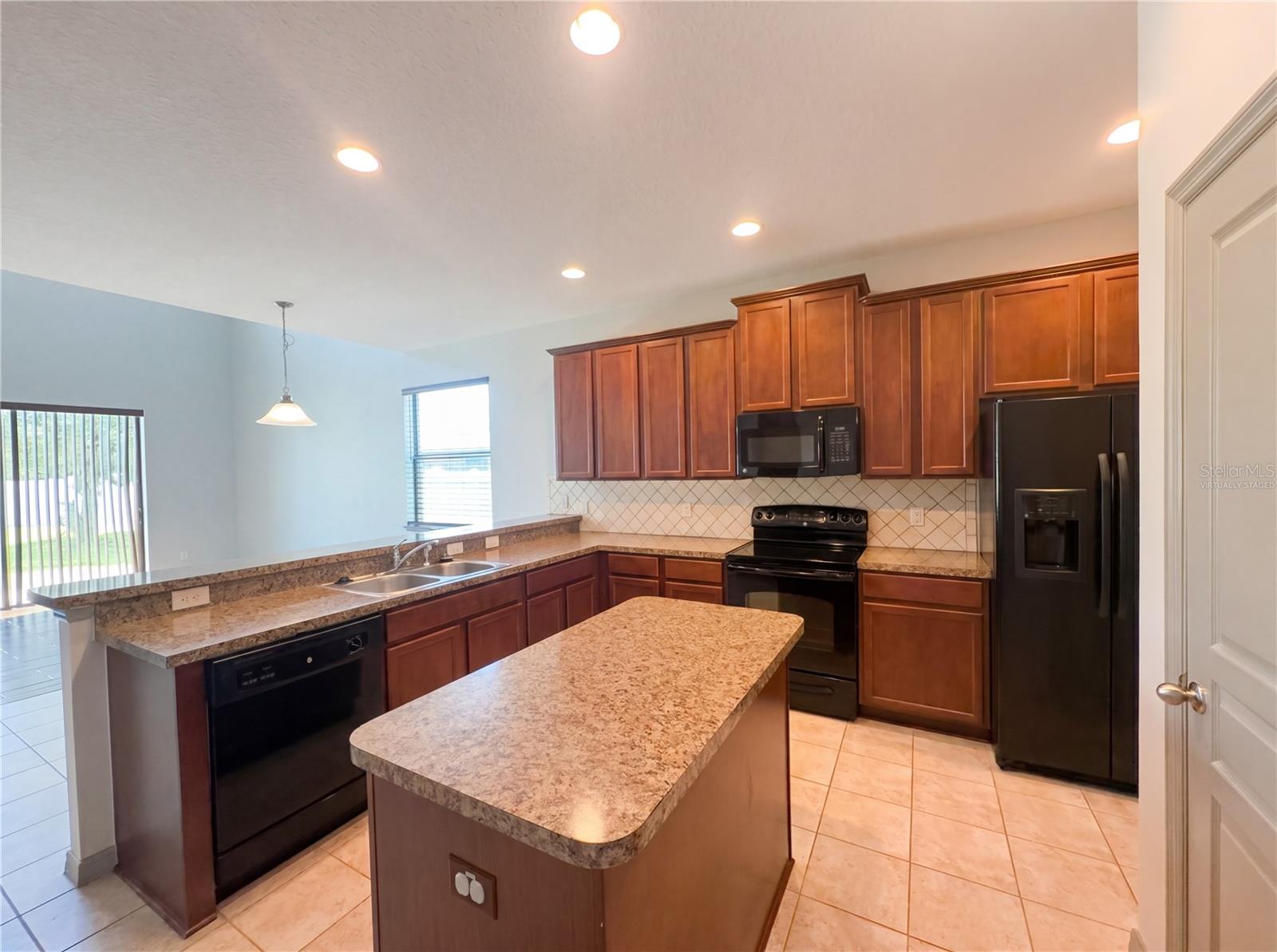 4644 DORAL PARK AVE, KISSIMMEE, FL, 34758