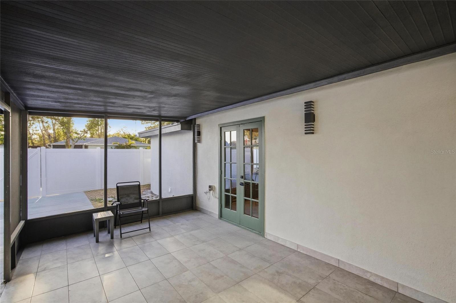 4014 W ROGERS AVE, TAMPA, FL, 33611
