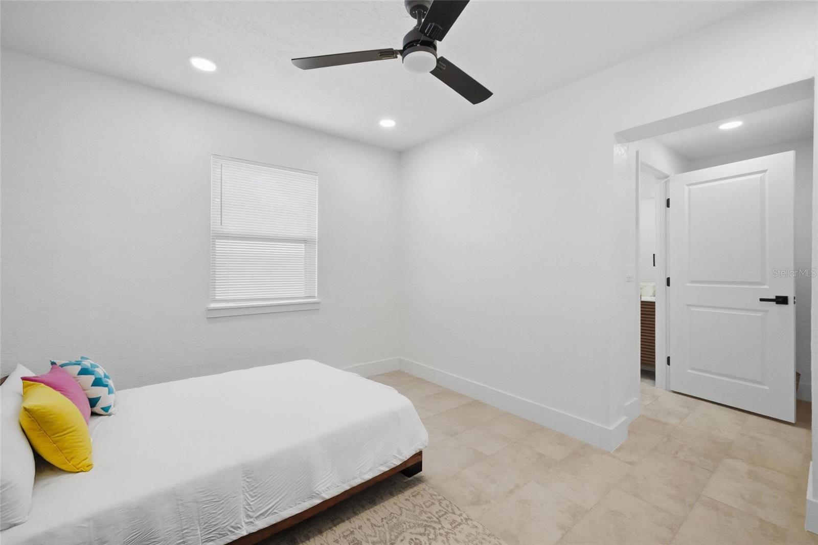 4014 W ROGERS AVE, TAMPA, FL, 33611