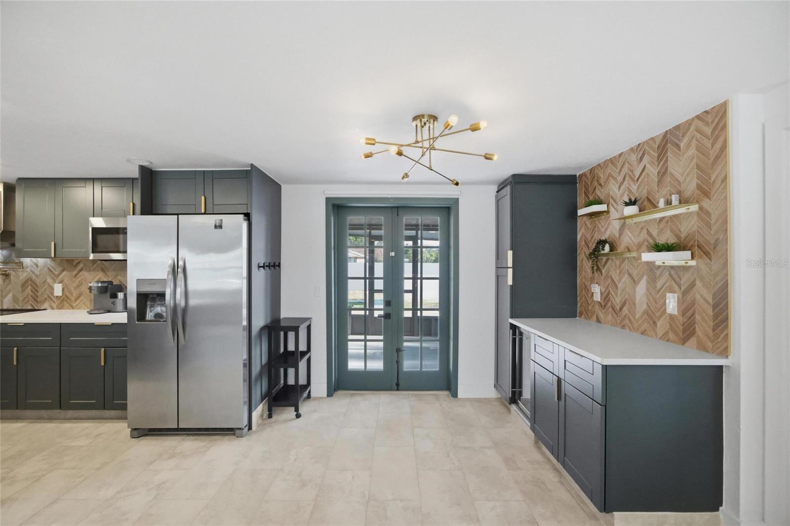 4014 W ROGERS AVE, TAMPA, FL, 33611