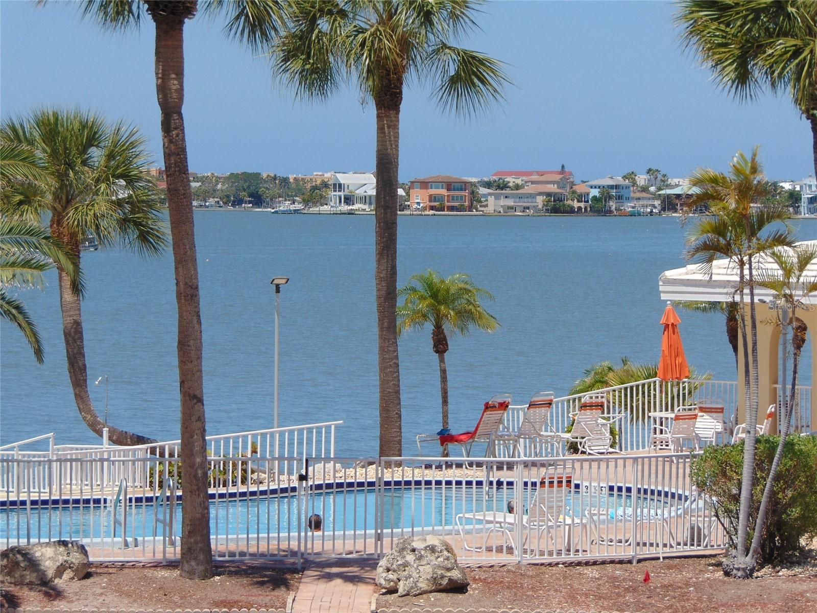 4775 COVE CIR CIR N #104, ST PETERSBURG, FL, 33708