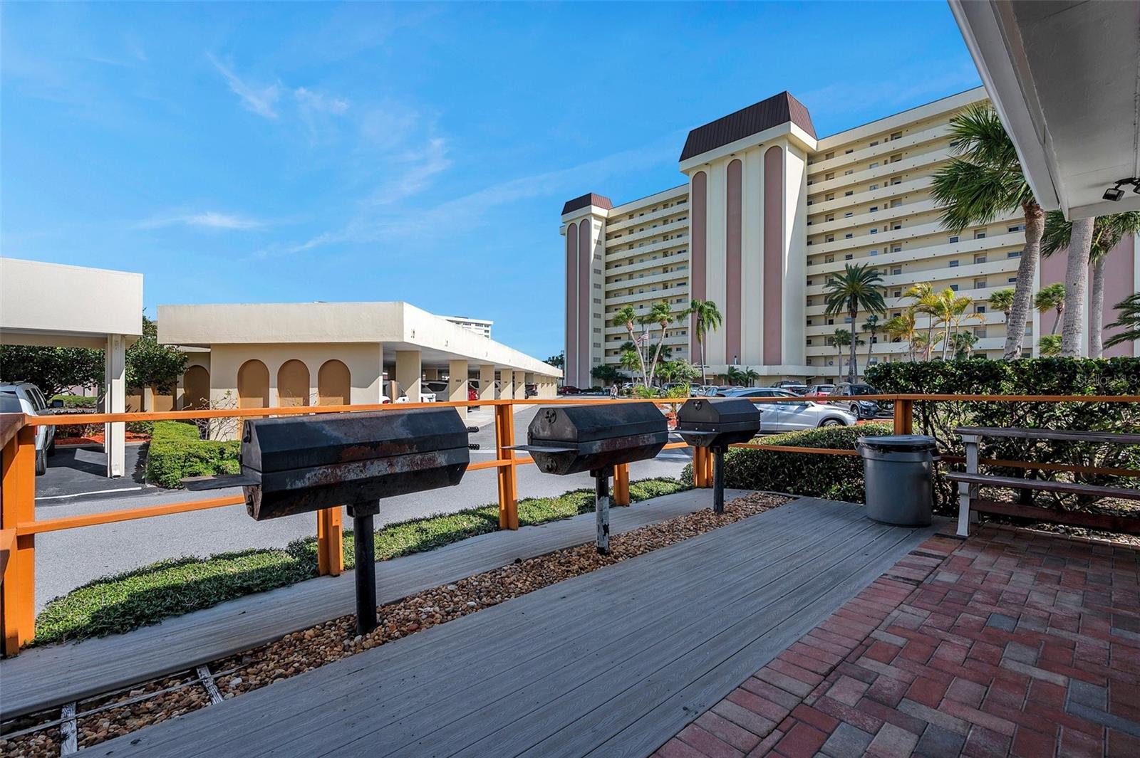 4775 COVE CIR CIR N #104, ST PETERSBURG, FL, 33708