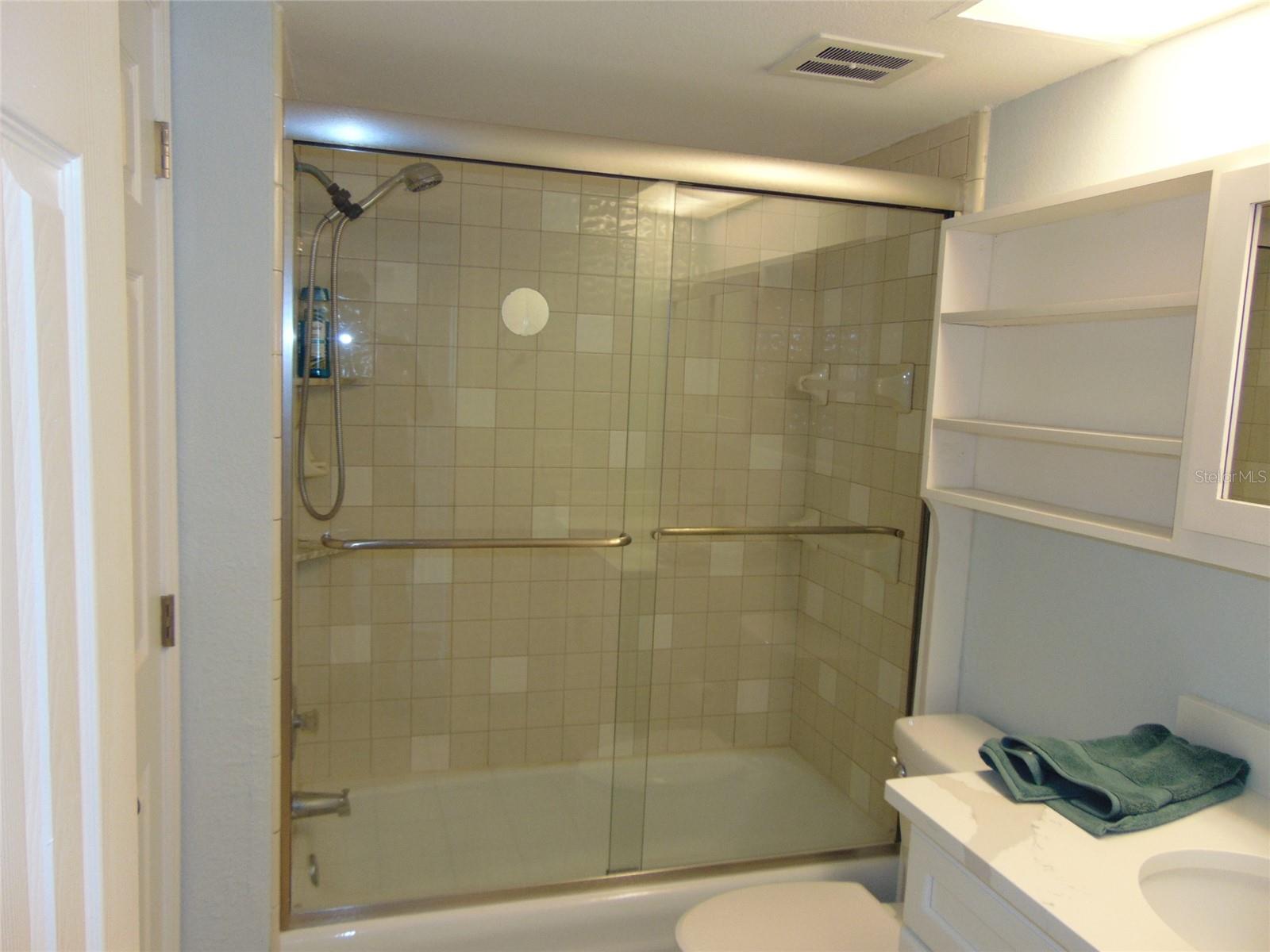 4775 COVE CIR CIR N #104, ST PETERSBURG, FL, 33708