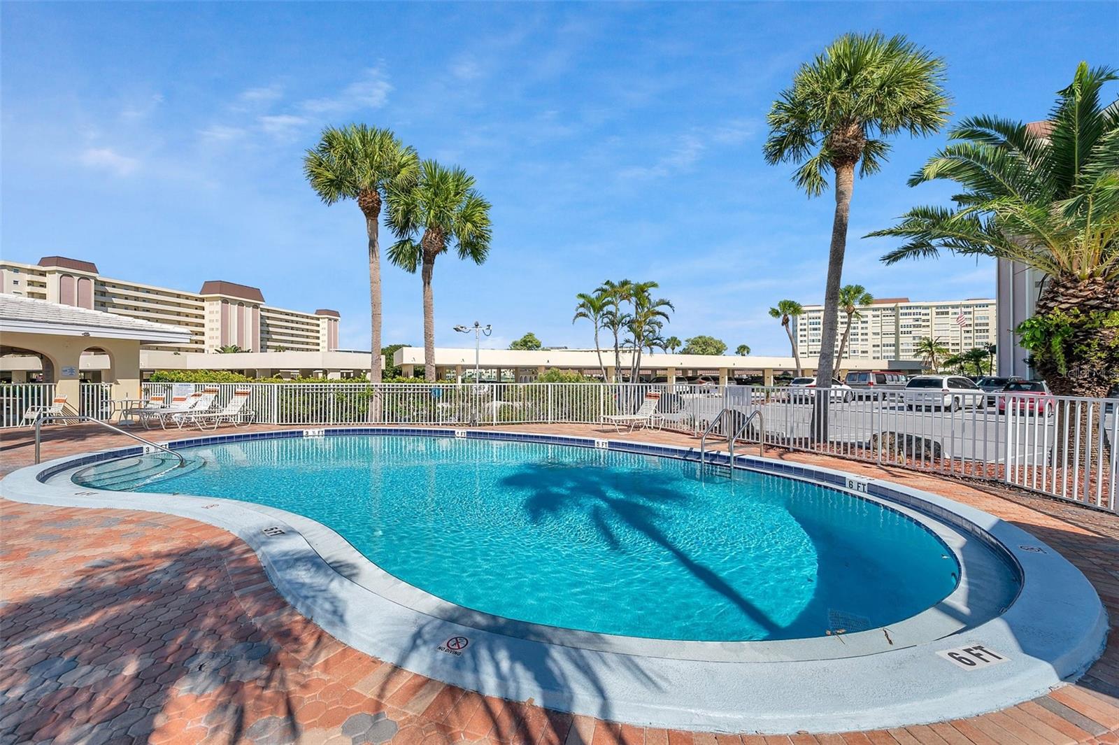 4775 COVE CIR CIR N #104, ST PETERSBURG, FL, 33708