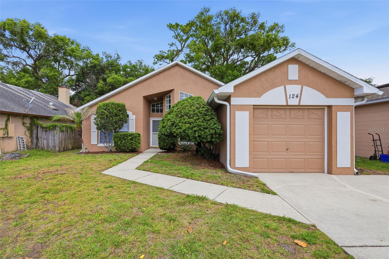 124 KELLY CIR, SANFORD, FL, 32773