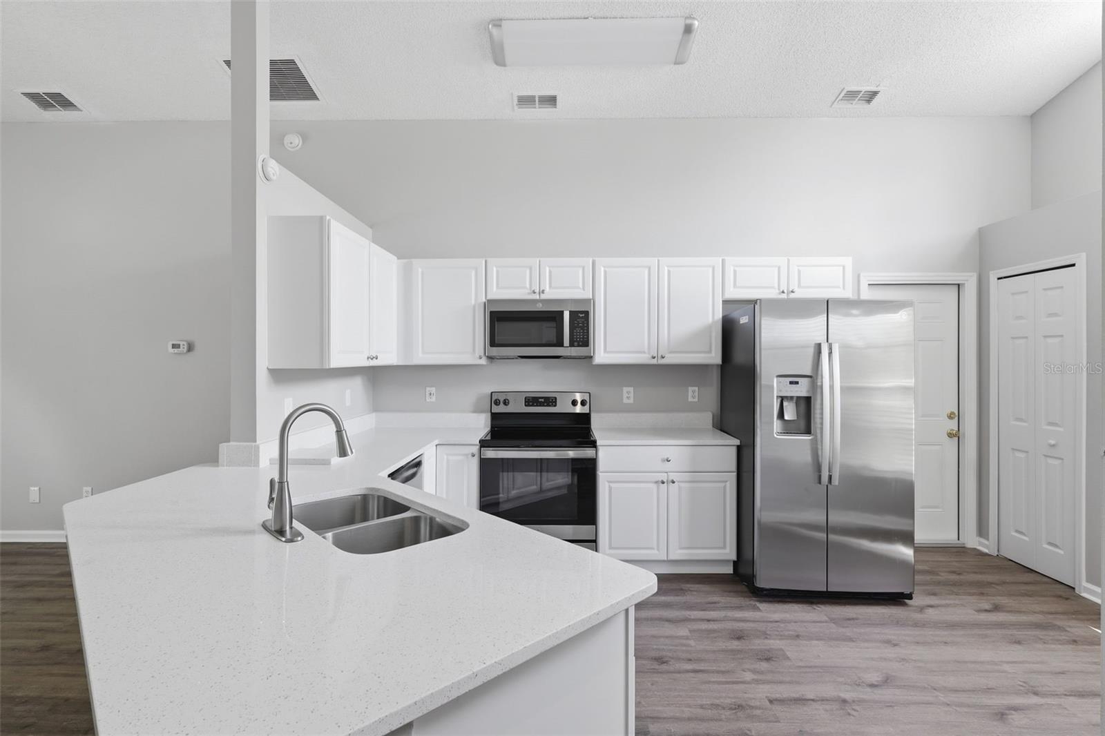 124 KELLY CIR, SANFORD, FL, 32773