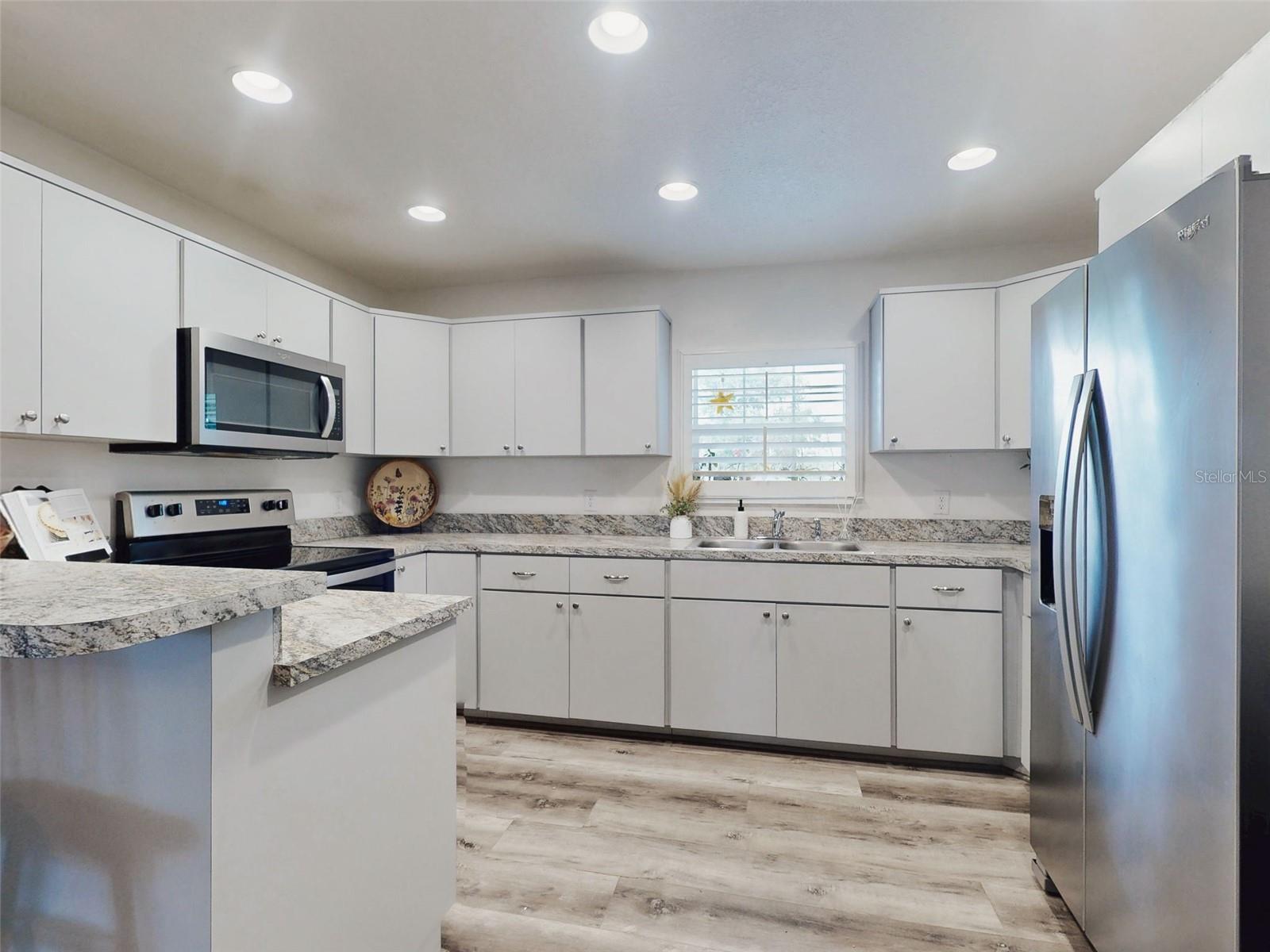 2713 CR 776, WEBSTER, FL, 33597