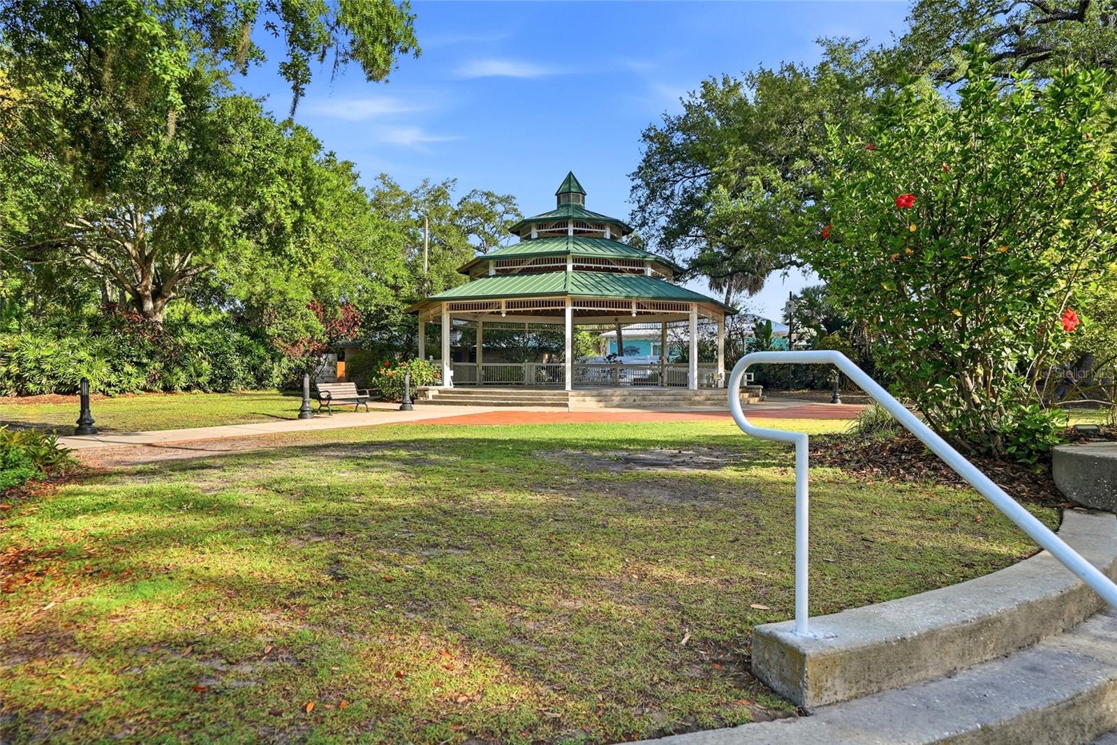 2376 RAJEL AVE, SAFETY HARBOR, FL, 34695