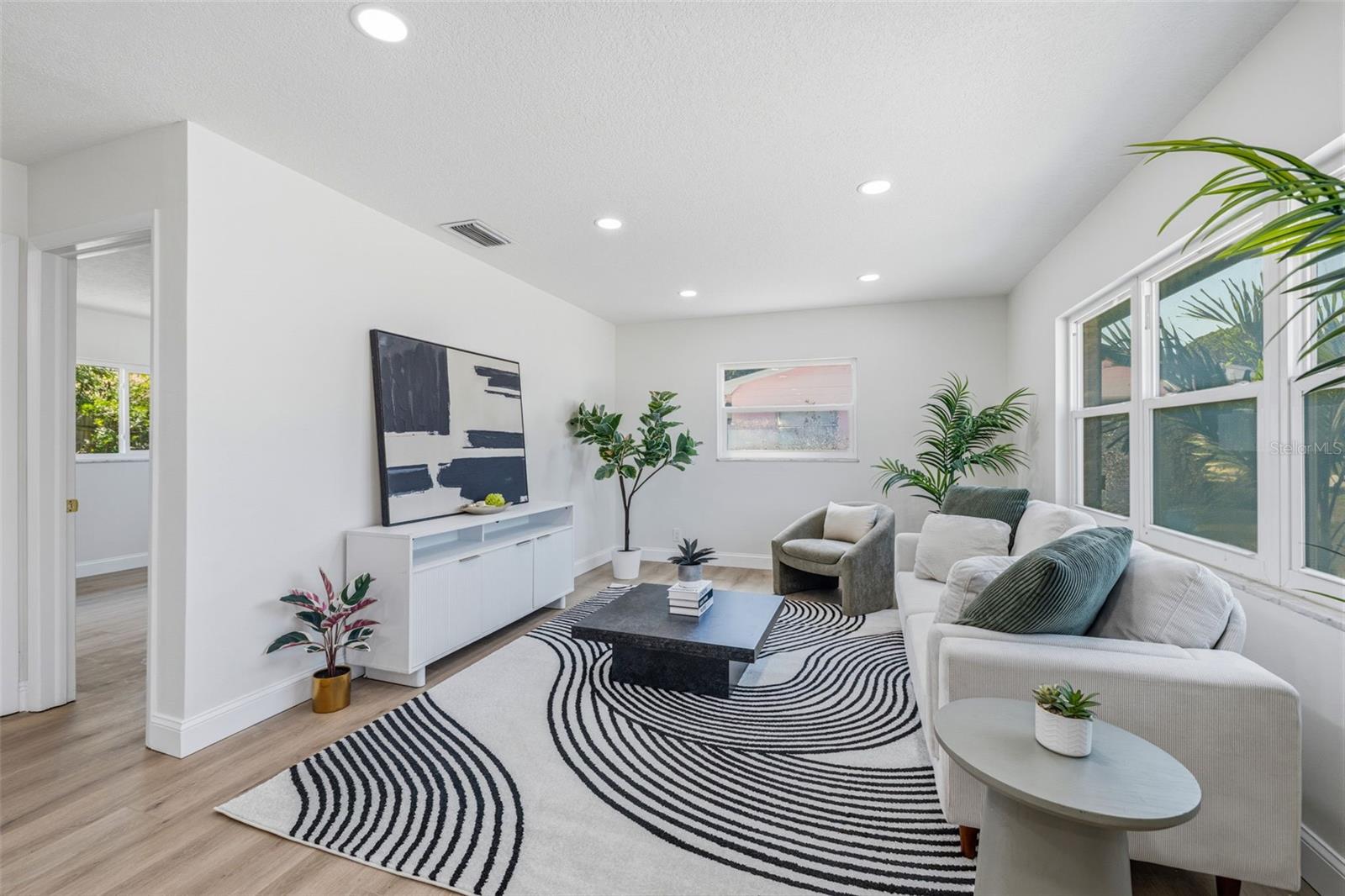 4433 POMPANO DR, TAMPA, FL, 33617