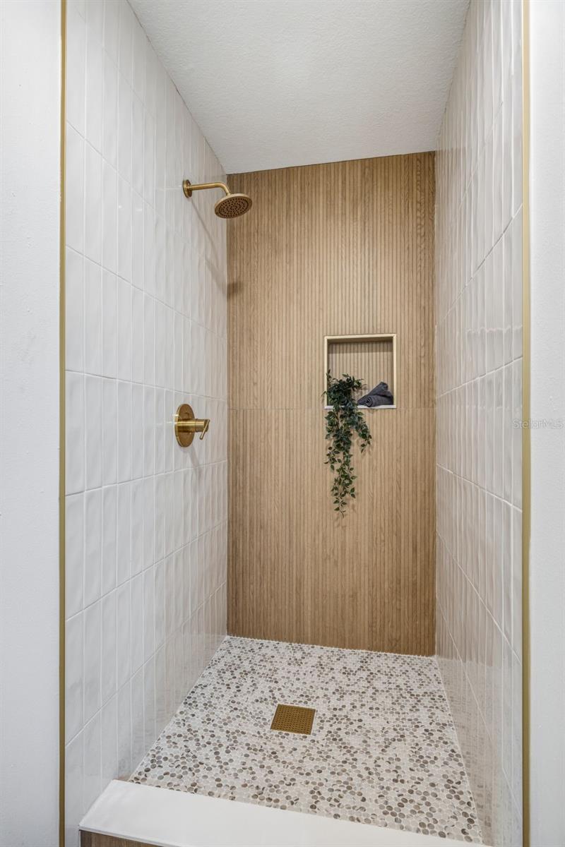 4433 POMPANO DR, TAMPA, FL, 33617