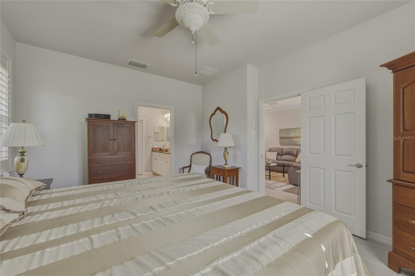 8017 PINE CREST ST, SEMINOLE, FL, 33777