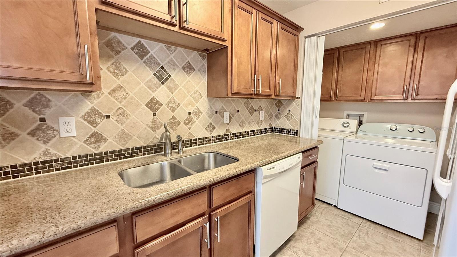 524 ORANGE DR #11, ALTAMONTE SPRINGS, FL, 32701