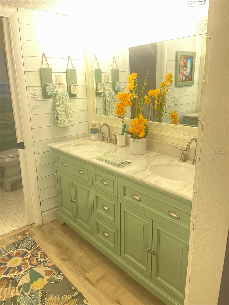 700 STARKEY RD #1414, LARGO, FL, 33771