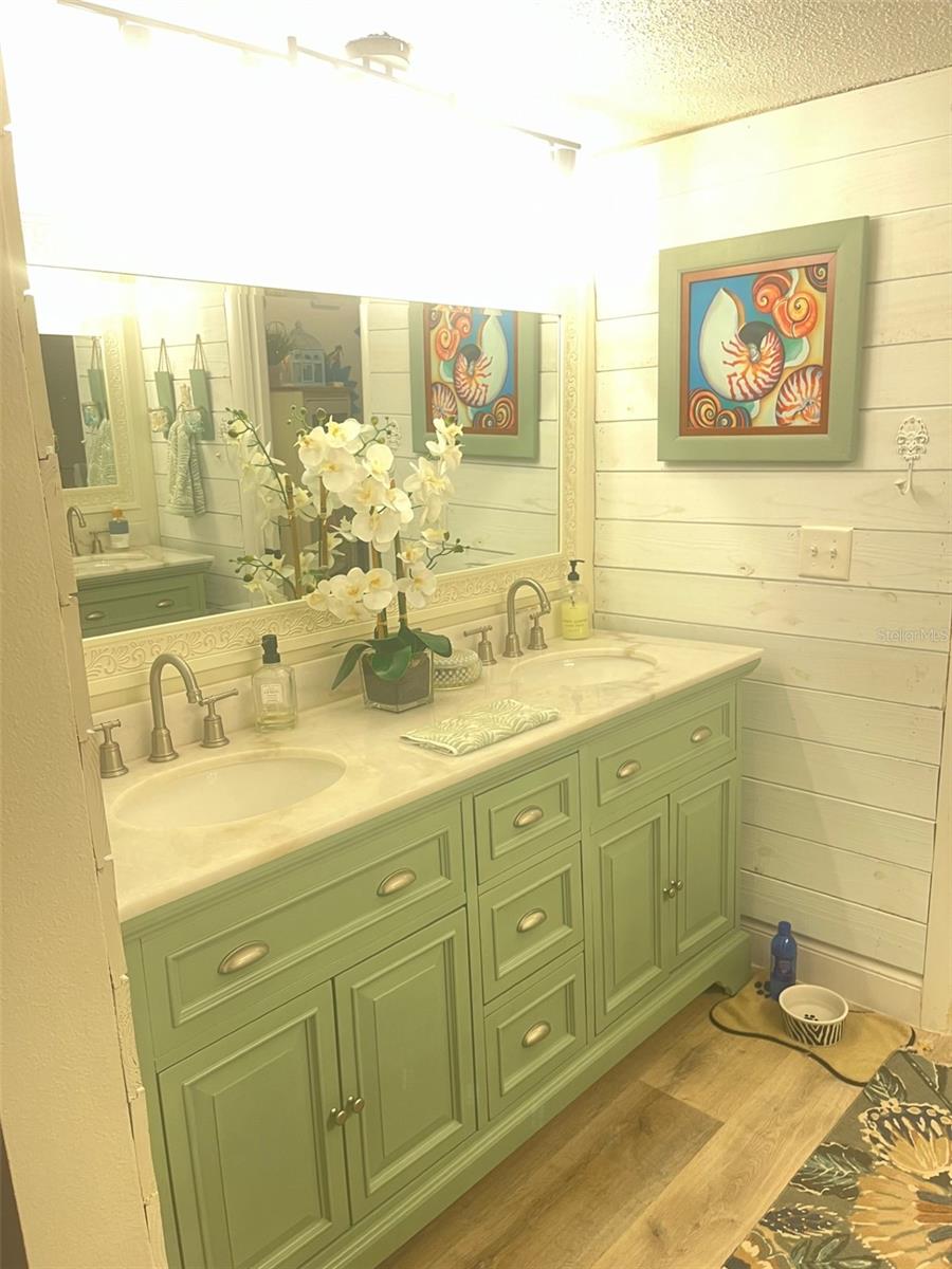 700 STARKEY RD #1414, LARGO, FL, 33771