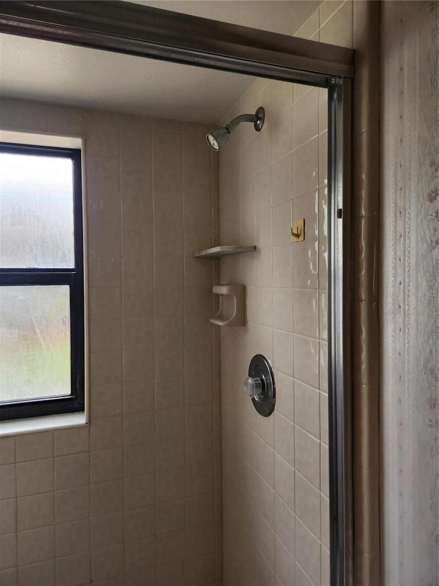 415 SHANGRI LA CIR, EDGEWATER, FL, 32132