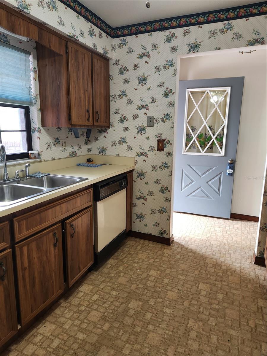 415 SHANGRI LA CIR, EDGEWATER, FL, 32132