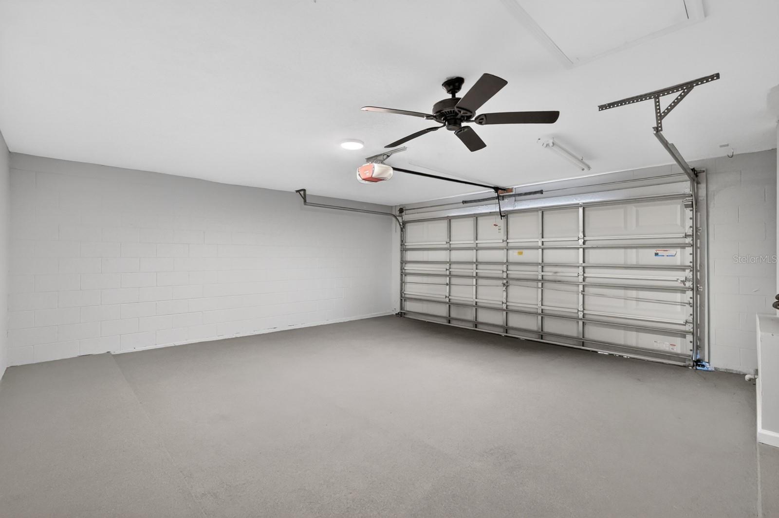 2301 WEATHERFORD DR, DELTONA, FL, 32738