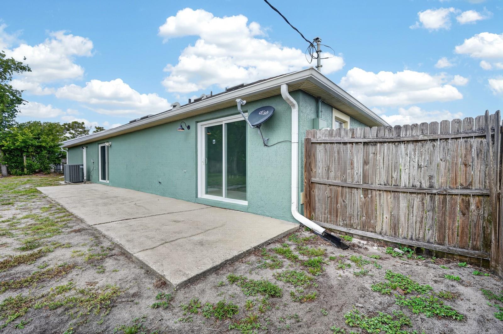 2301 WEATHERFORD DR, DELTONA, FL, 32738