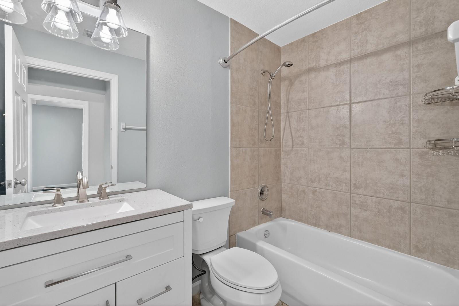 2301 WEATHERFORD DR, DELTONA, FL, 32738