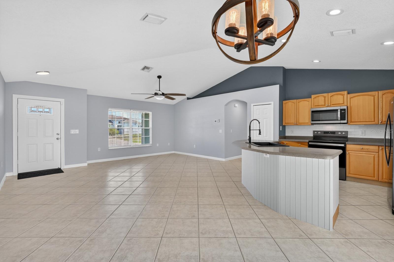 2301 WEATHERFORD DR, DELTONA, FL, 32738