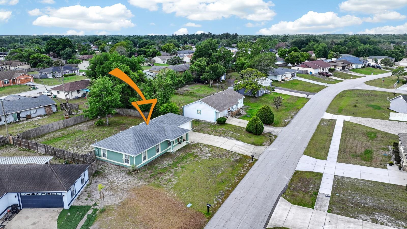 2301 WEATHERFORD DR, DELTONA, FL, 32738