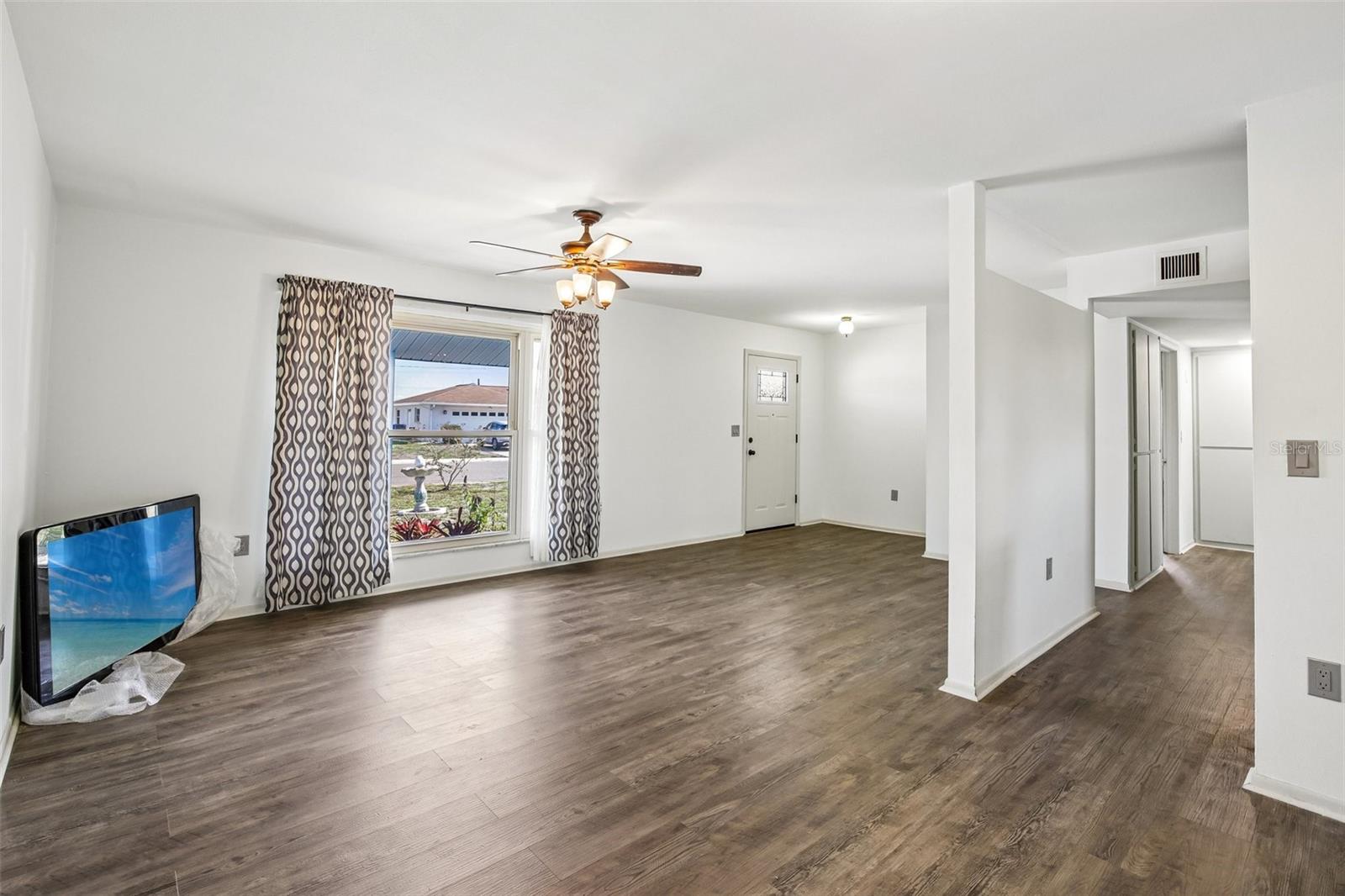 704 OJAI AVE, SUN CITY CENTER, FL, 33573