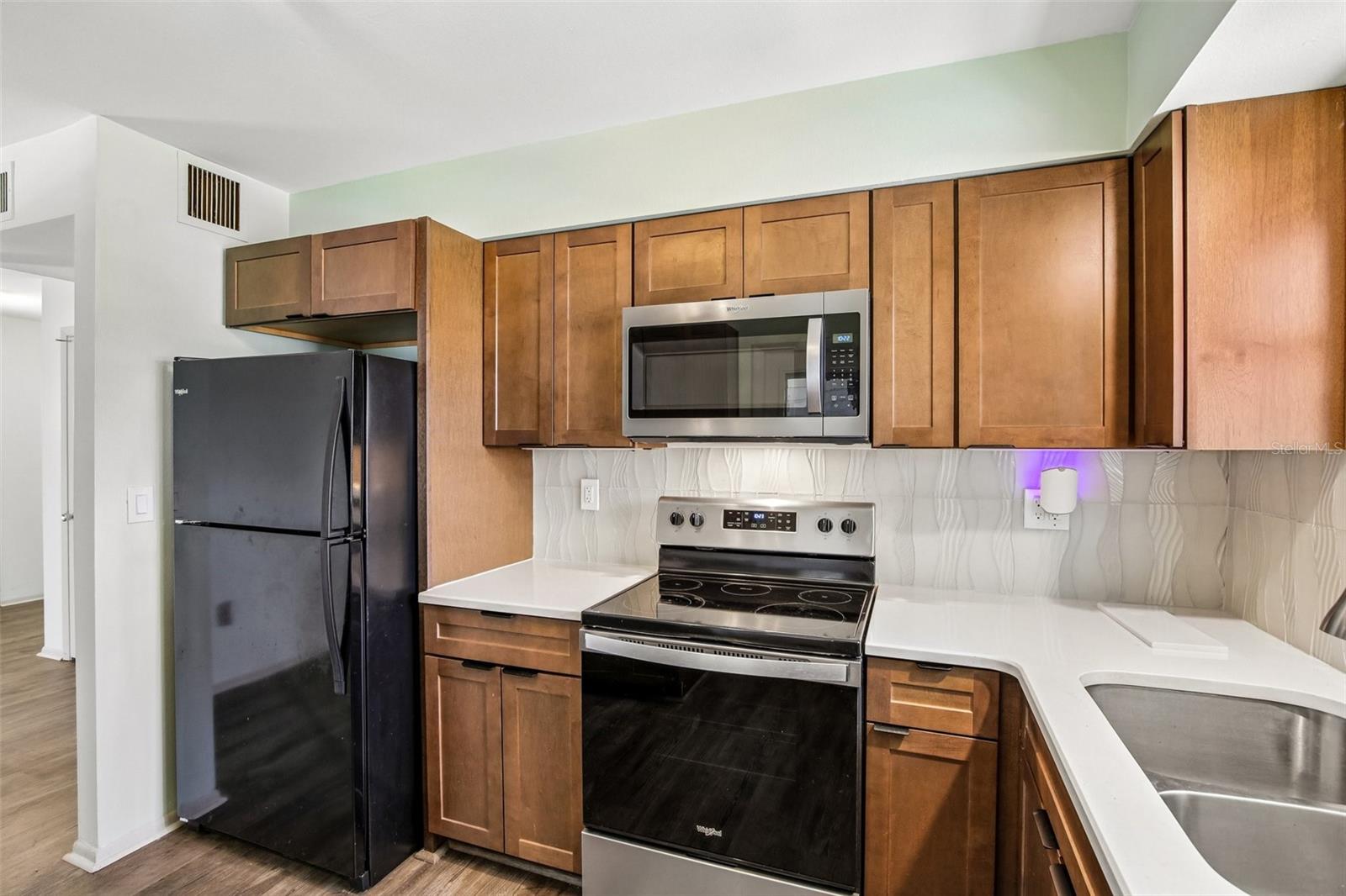 704 OJAI AVE, SUN CITY CENTER, FL, 33573