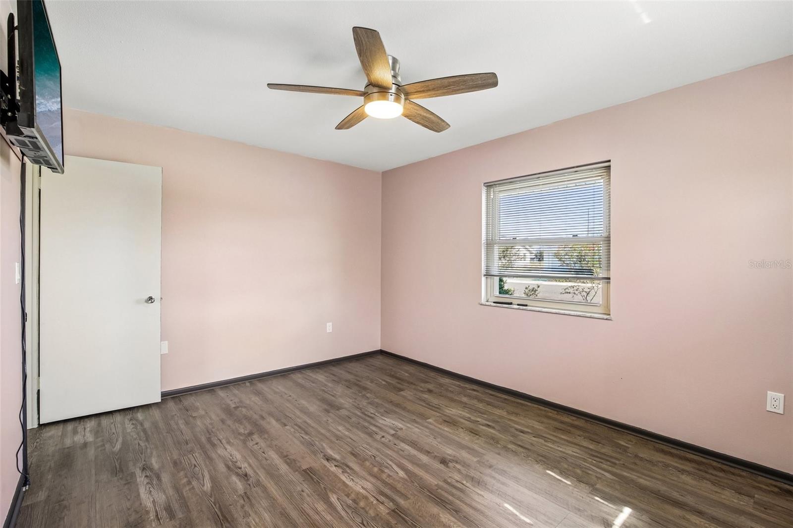 704 OJAI AVE, SUN CITY CENTER, FL, 33573