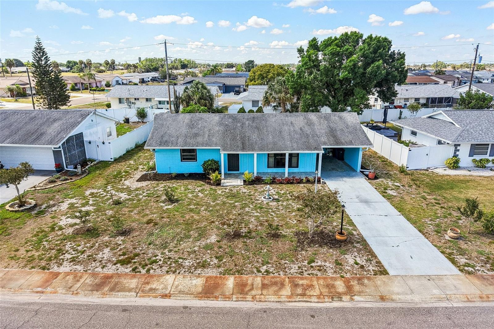 704 OJAI AVE, SUN CITY CENTER, FL, 33573