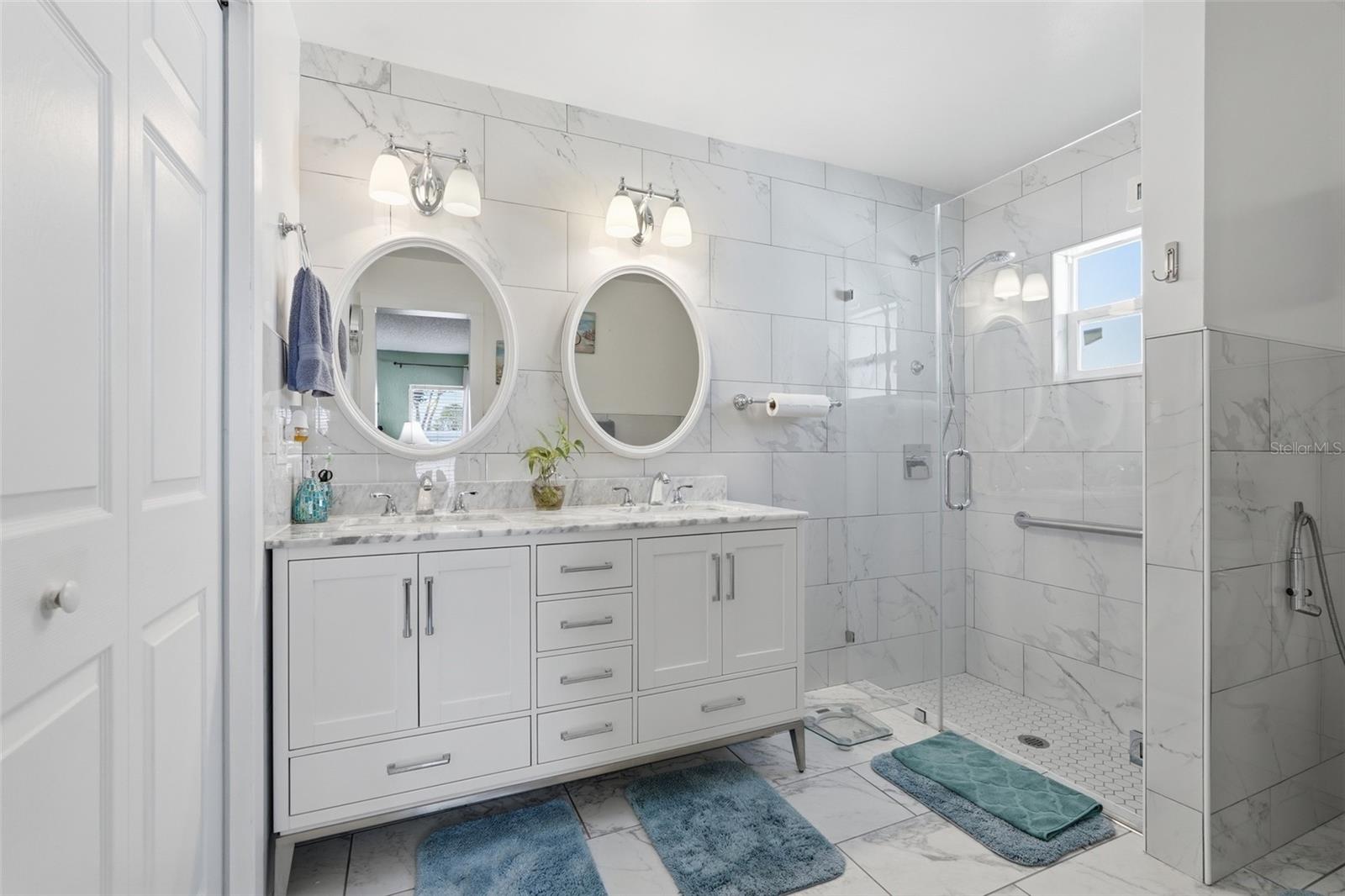 2207 WHISPERING MAPLE DR, ORLANDO, FL, 32837