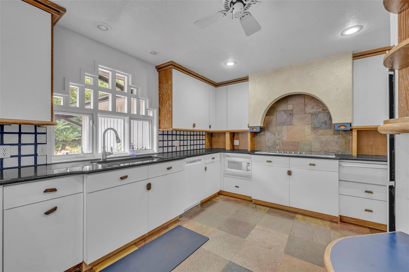 1001 VERSAILLES CT, MAITLAND, FL, 32751