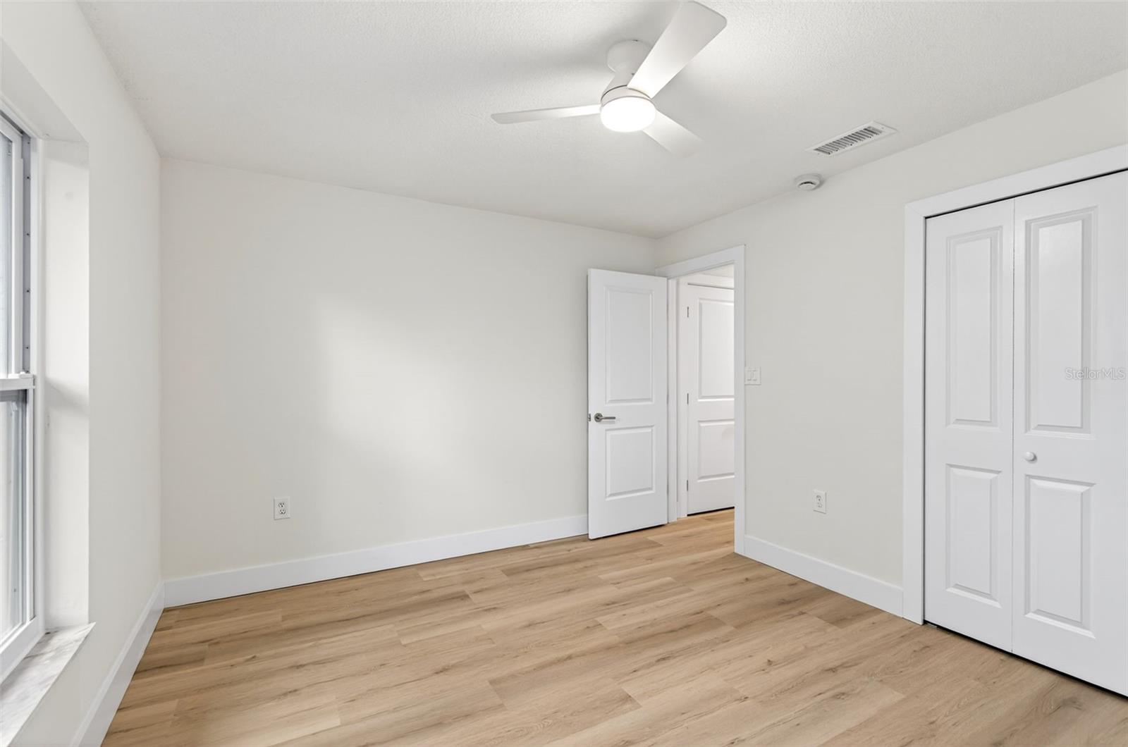 3041 OAK COVE DR, CLEARWATER, FL, 33759