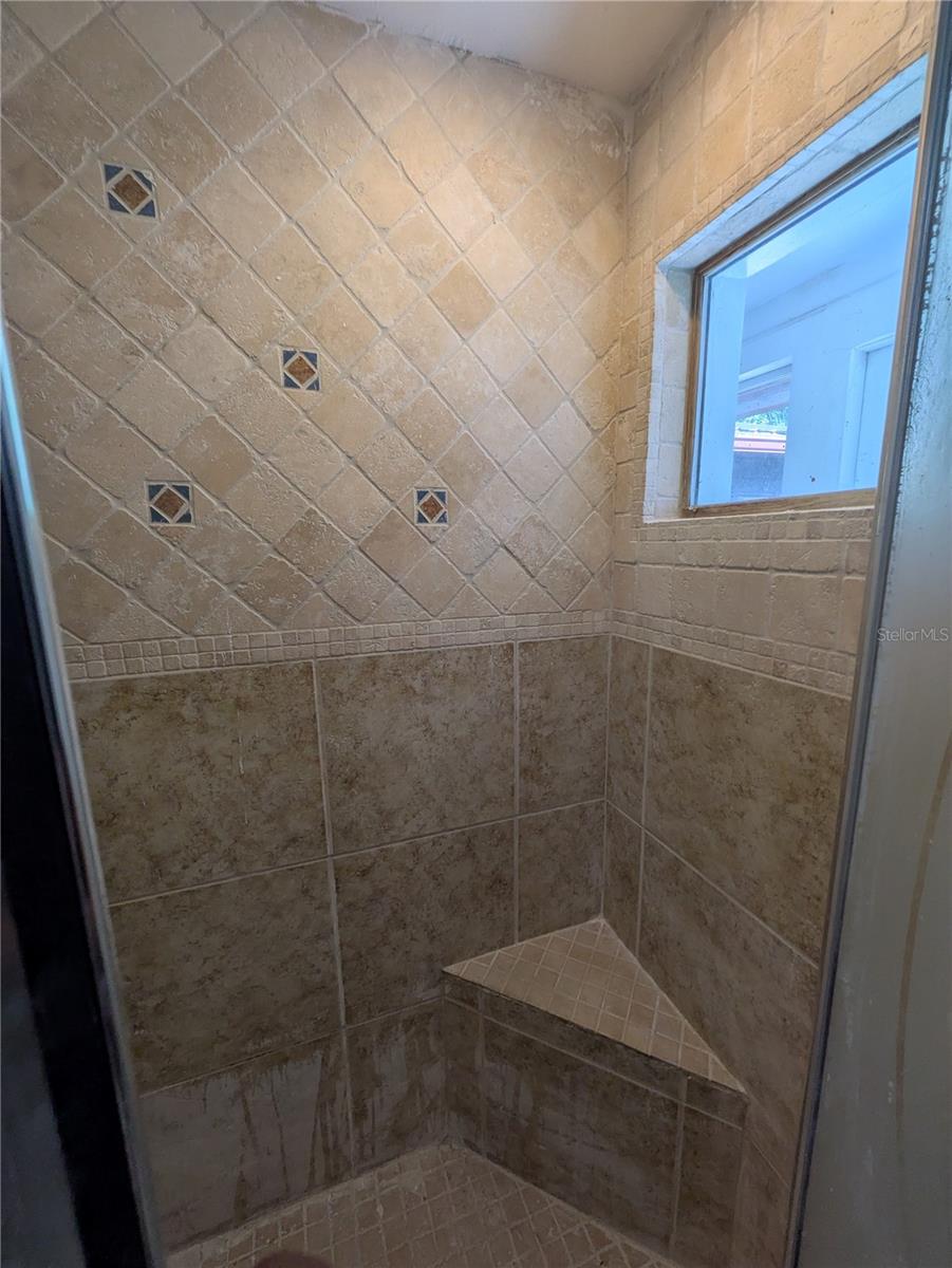 2007 E RAMPART ST, TAMPA, FL, 33604