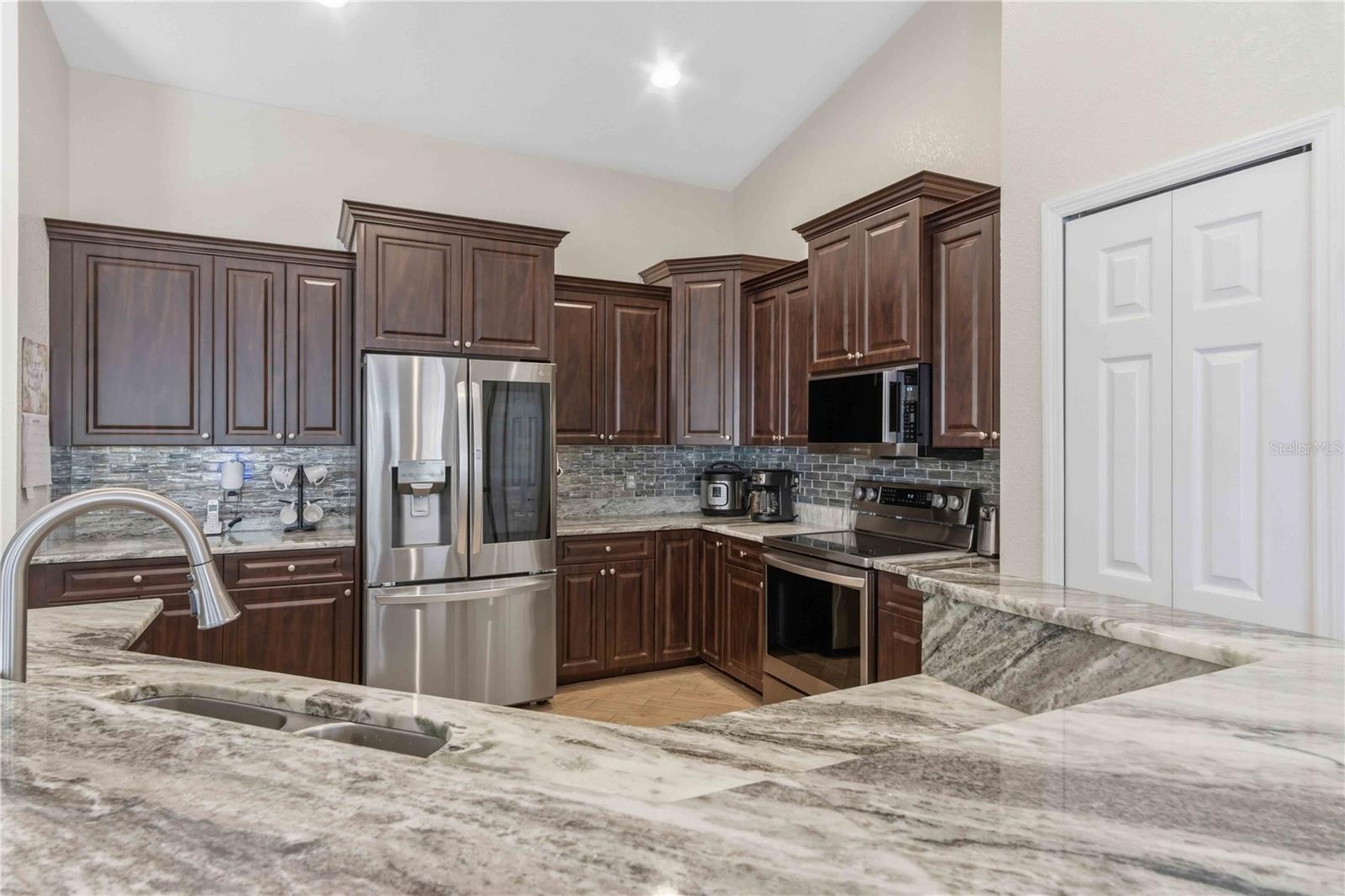 18204 ACKERMAN AVE, PORT CHARLOTTE, FL, 33948