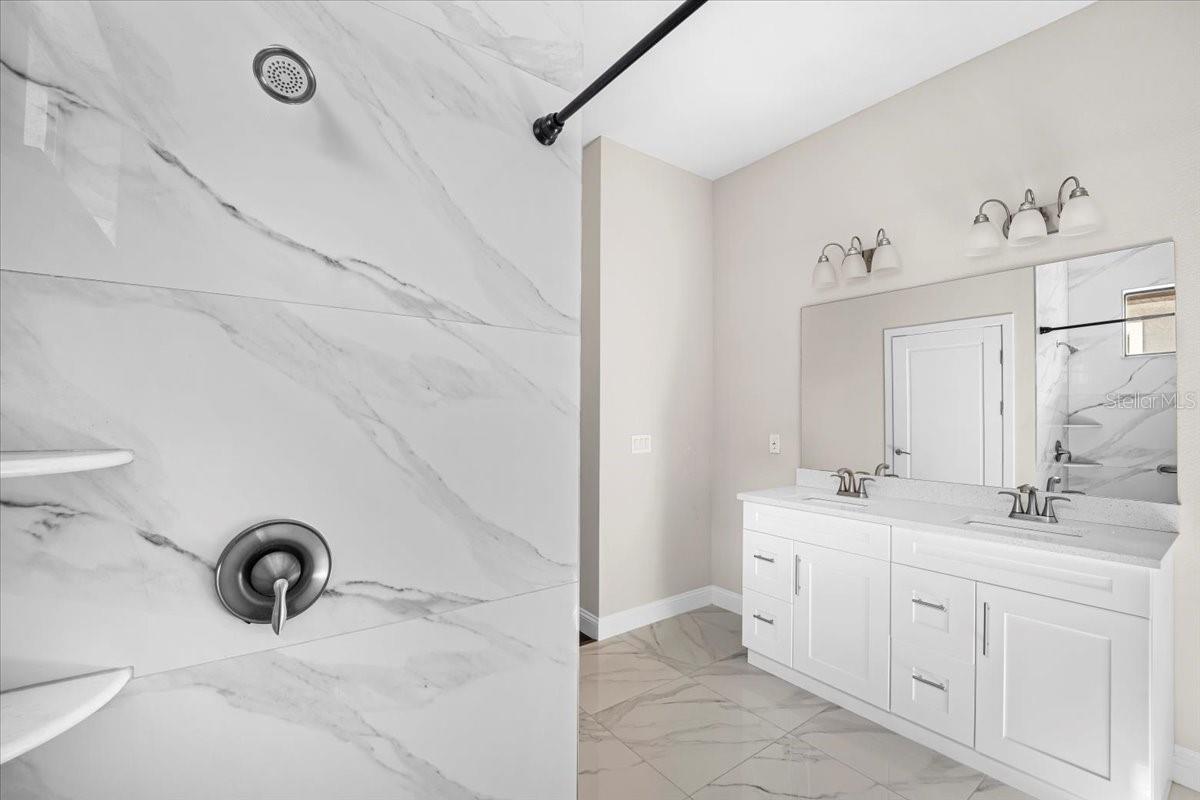 11 GREEN CIR, PALM COAST, FL, 32164