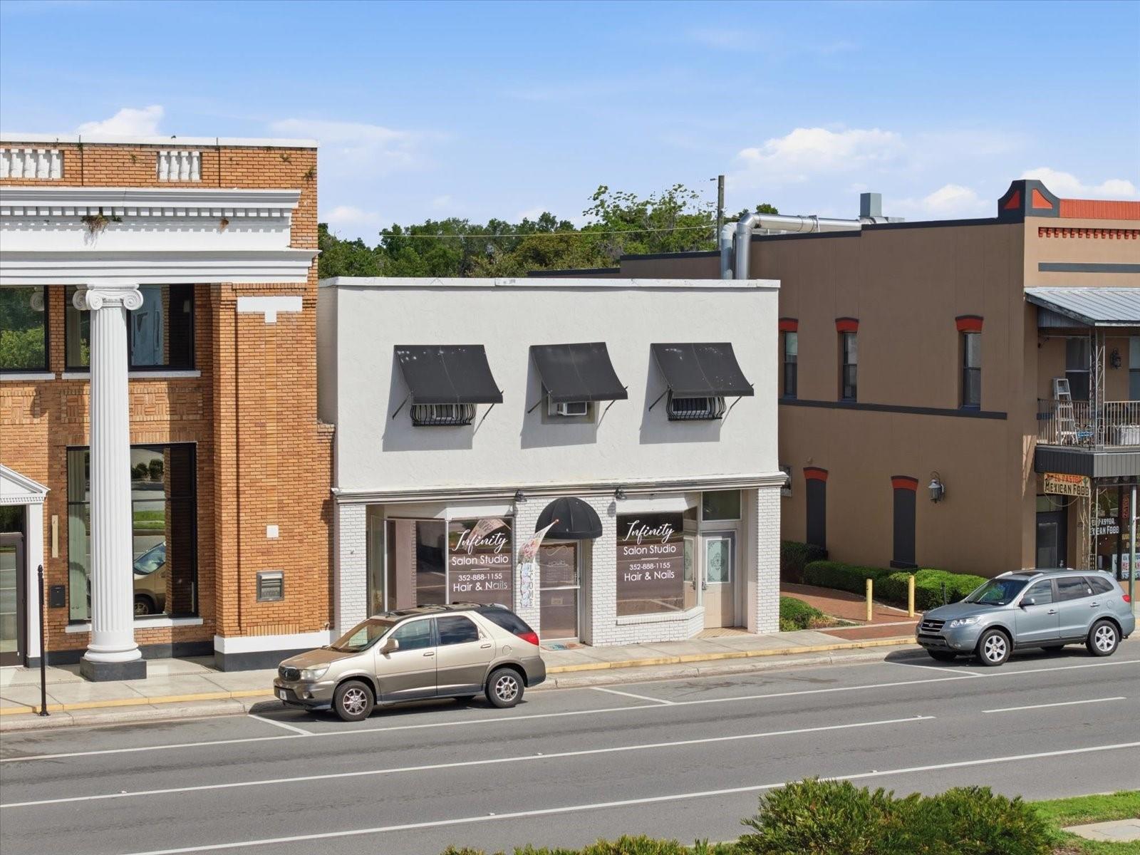 61 N CENTRAL AVE, UMATILLA, FL, 32784