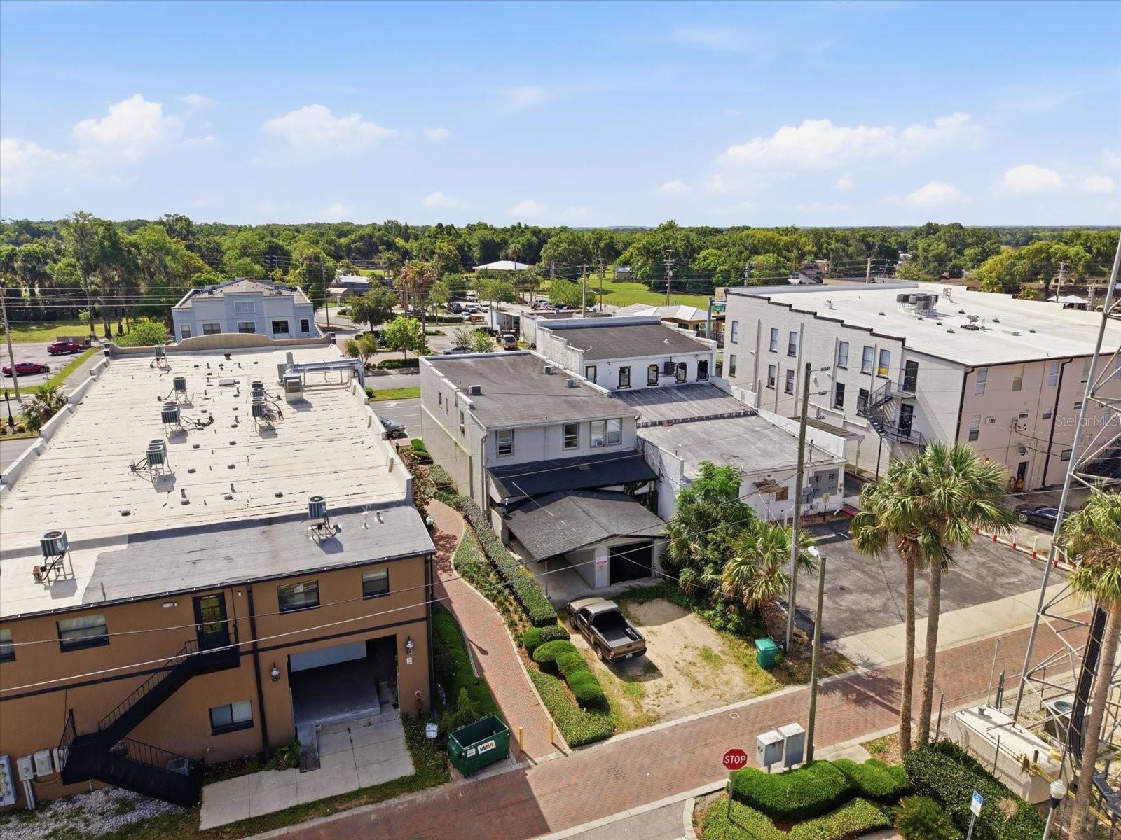 61 N CENTRAL AVE, UMATILLA, FL, 32784