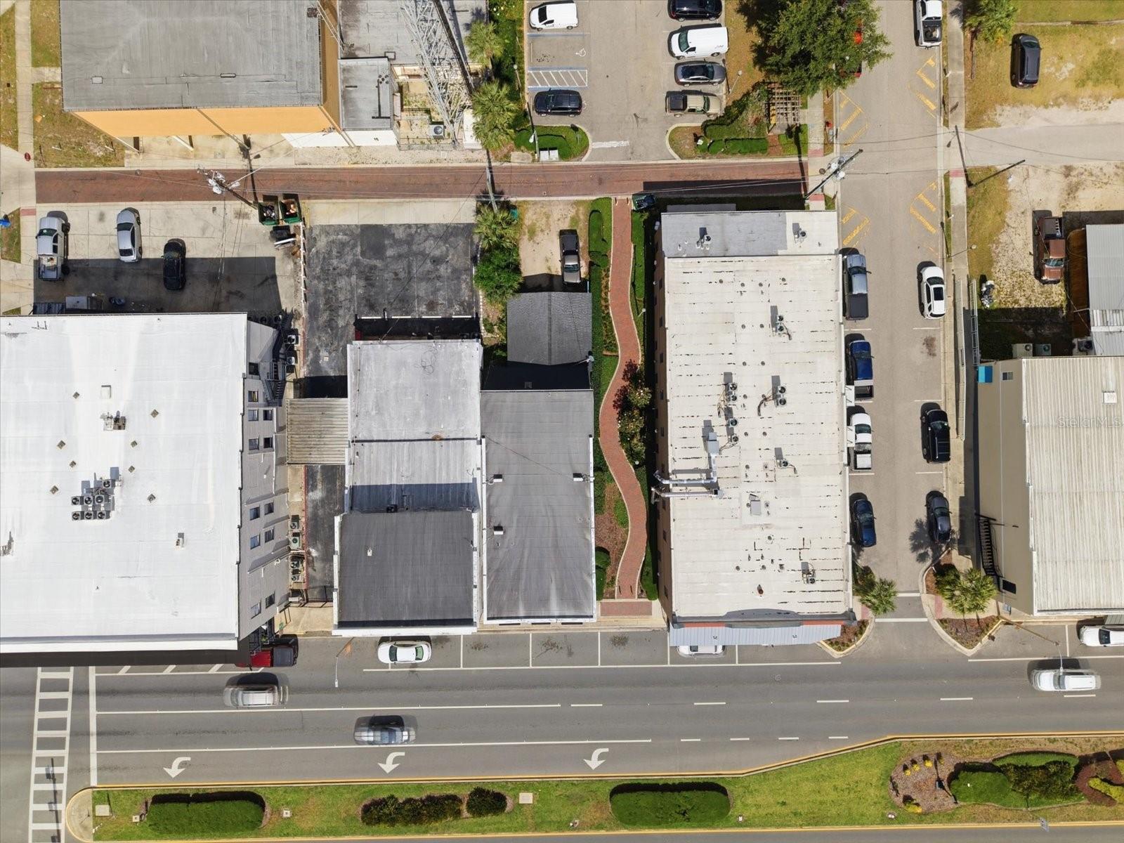61 N CENTRAL AVE, UMATILLA, FL, 32784